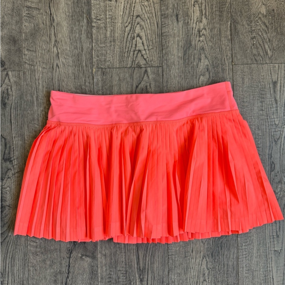 Lululemon Pleat To Street Skirt II- Grapefruit- Size 8 - Picture 7 of 10